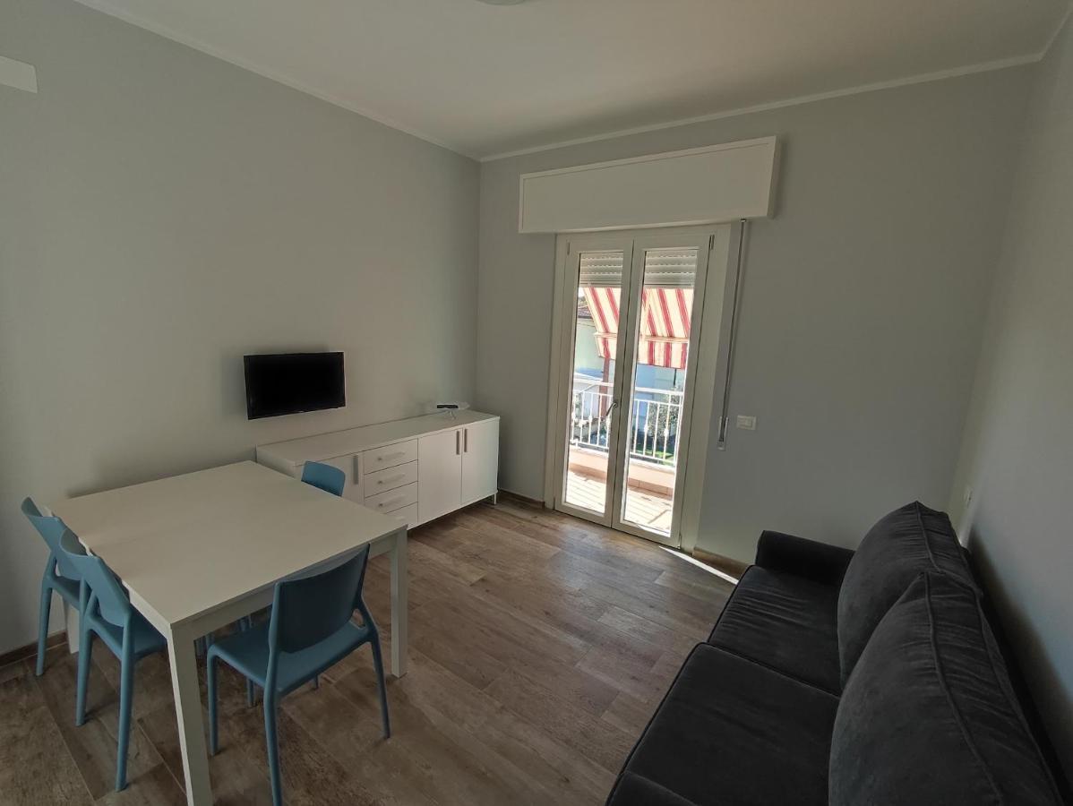 Casa Violina Apartment Camaiore Bagian luar foto