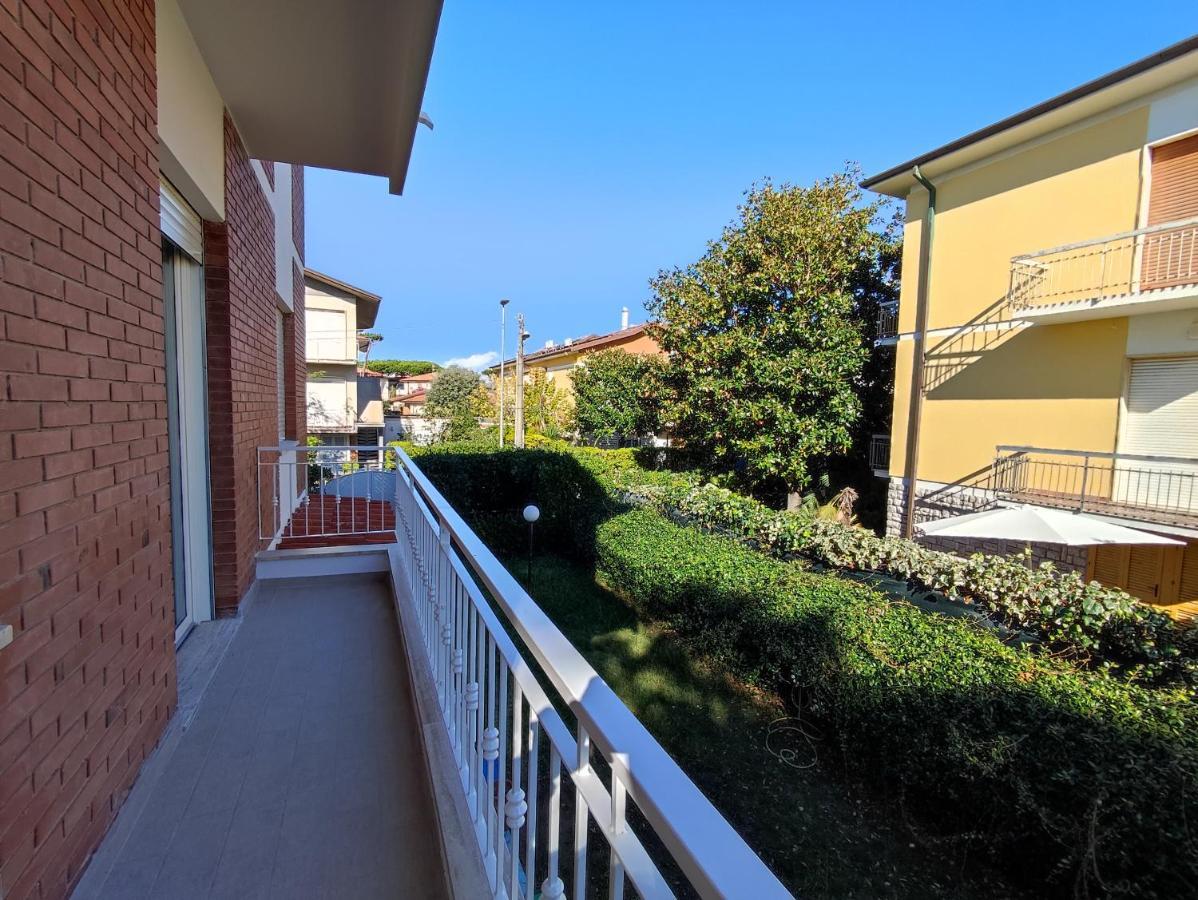Casa Violina Apartment Camaiore Bagian luar foto